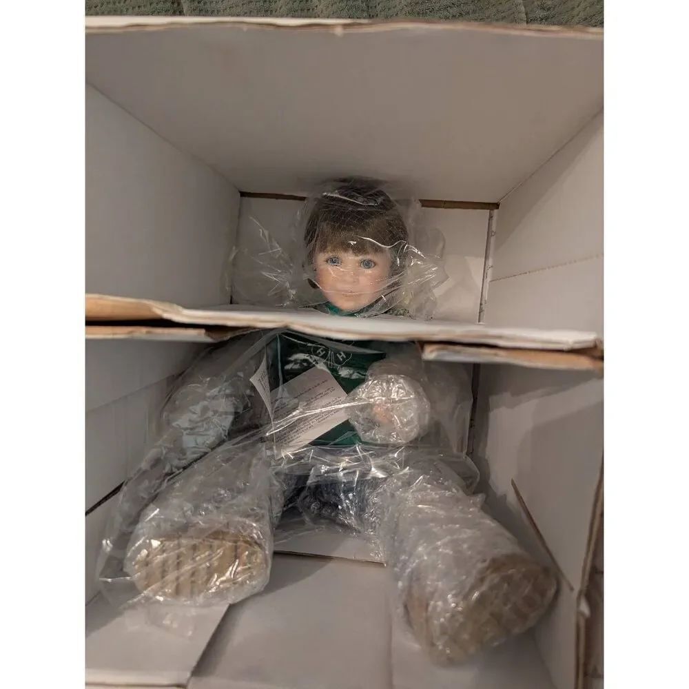 NEW Emily The First 4-H Collector Doll Danbury Mint Porcelain Original Box